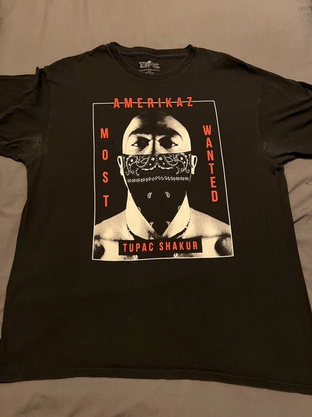 Tupac Black Graphic Bandana-Print Short Sleeve Tee - 2Pac